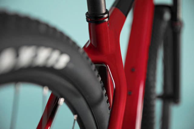 SPEEDER 200 MAT SORT/SØLV XS 47CM