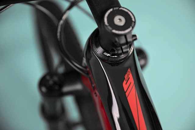 SPEEDER 200 MAT SORT/SØLV XS 47CM